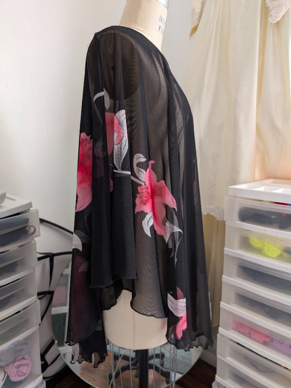 Sheer black floral lightweight cape shawl - Picture 3 of 9